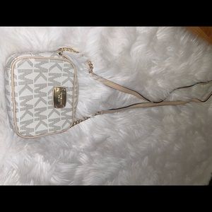 Michael Kors Crossbody